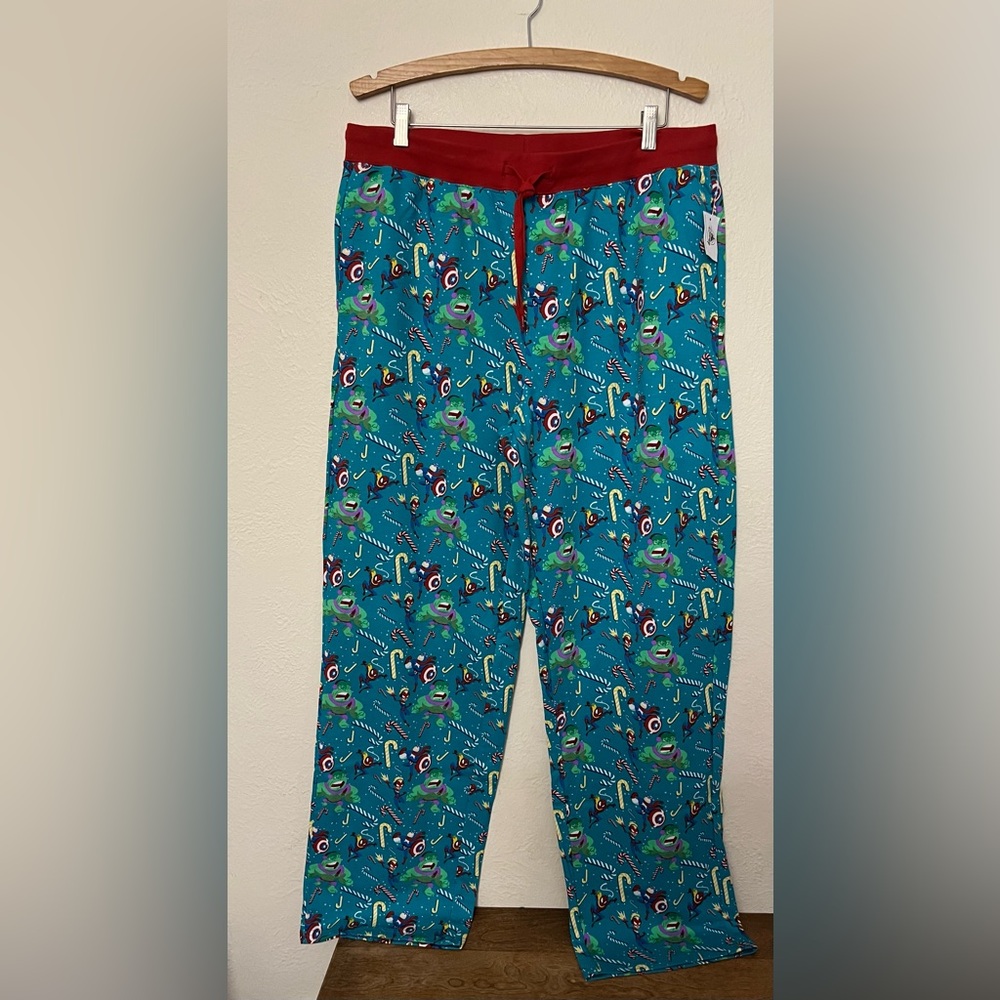 Christmas Disney Marvel L lounge pants nwt pjs